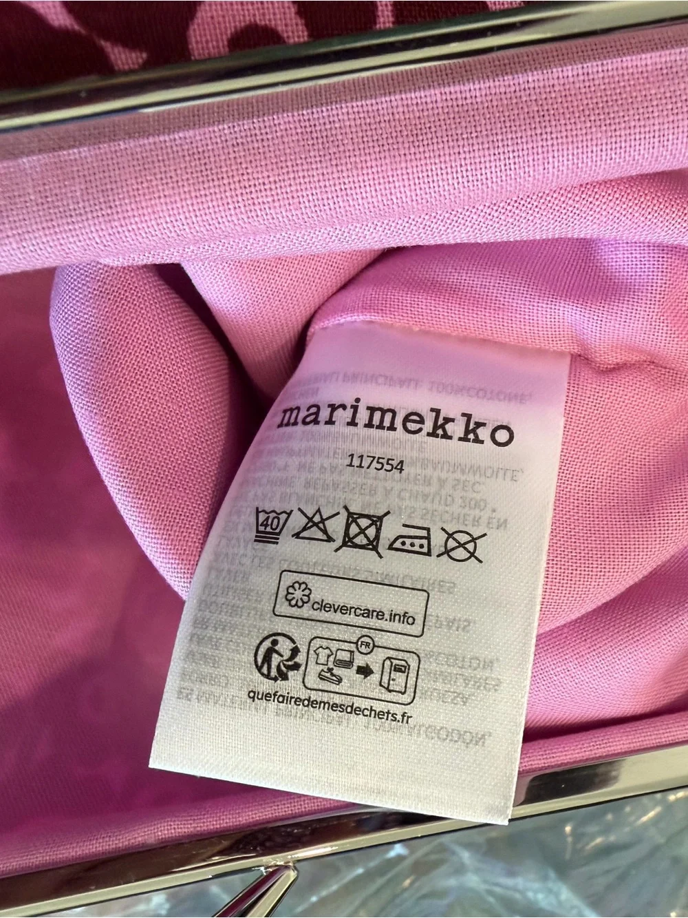 NWT new MARIMEKKO Pikkuinen Unikko poulikas kukk floral pouch bag